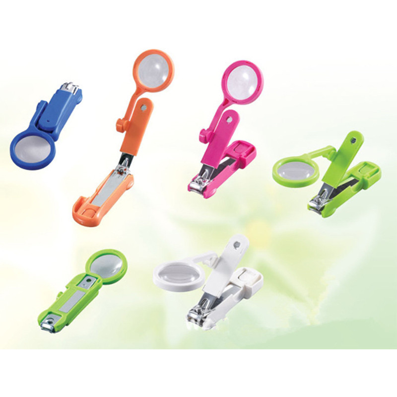  Nail Cutter with Magnifier